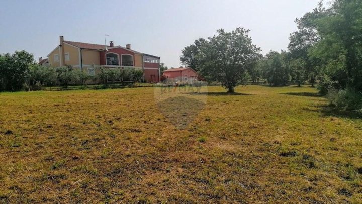 Działka na sprzedaż 3863 m² – Nova Vas