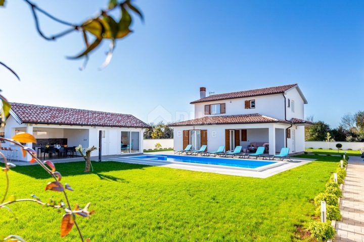 Hiša na predaj 141 m² – Šišan