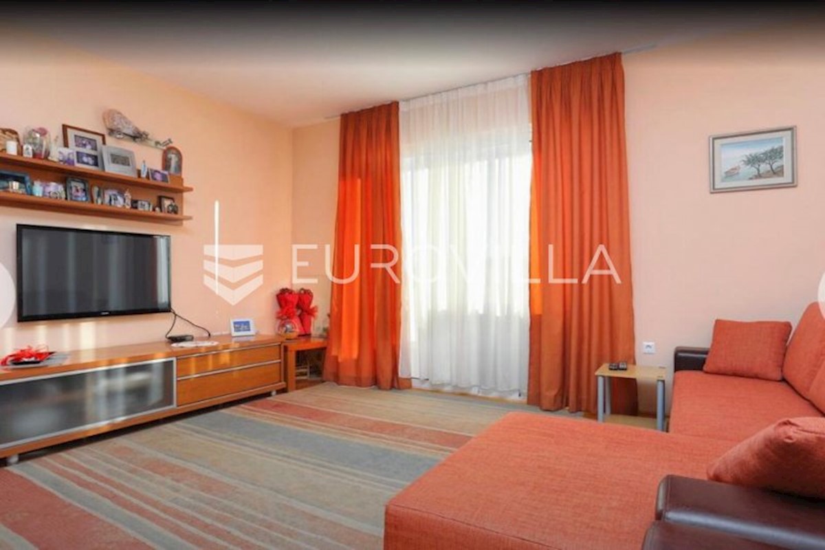 Flat For sale - ŠIBENSKO-KNINSKA  UNEŠIĆ 