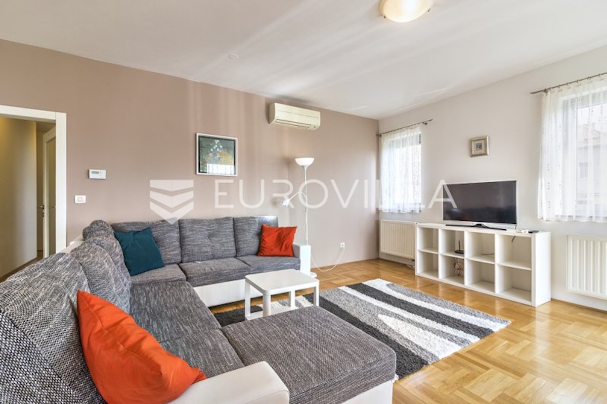 Appartement À louer - GRAD ZAGREB  ZAGREB 