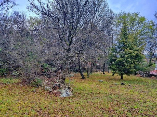 Pozemok na predaj 1400 m² – Krk