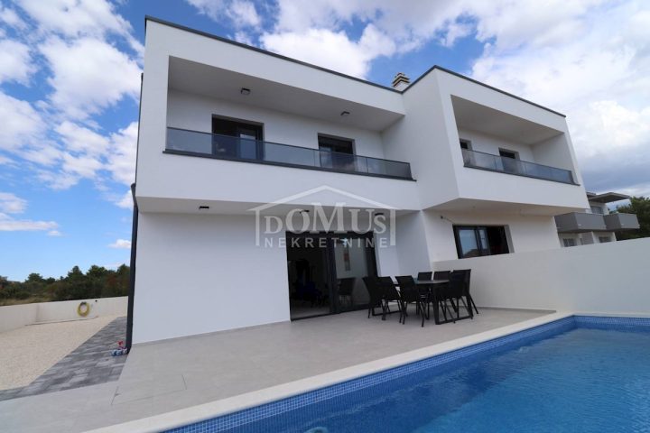 Kuća na prodaju 125 m² – Vodice