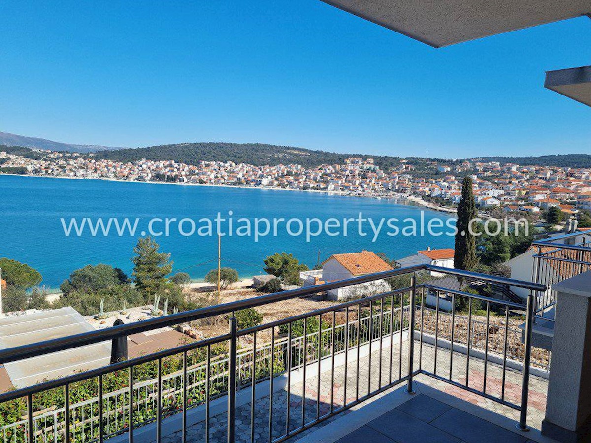 House For sale - SPLITSKO-DALMATINSKA  TROGIR 