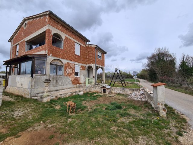 Haus Zu verkaufen - Istarska Svetvinčenat - foto 2/20