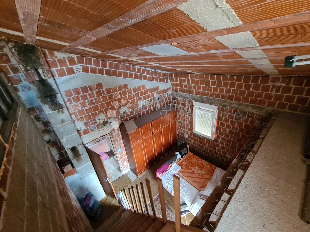 Dom Na sprzedaż - ISTARSKA  SVETVINČENAT 