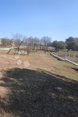 Land for sale 634 m² – Pula