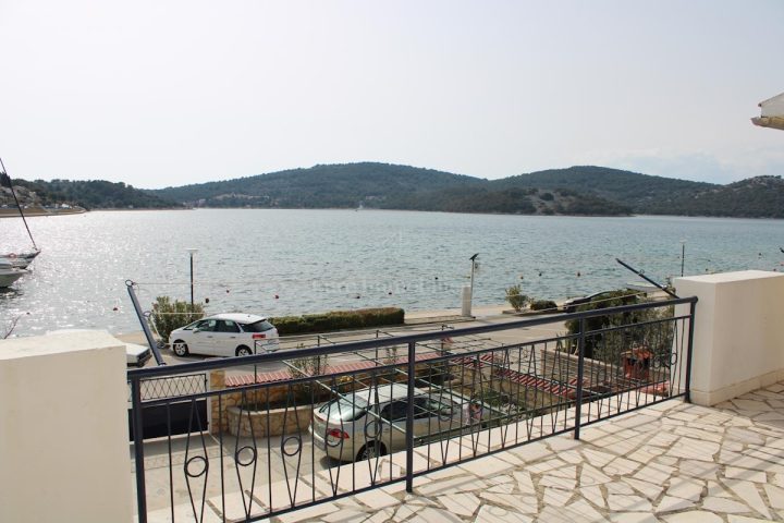Dom na predaj 621 m² – Tisno