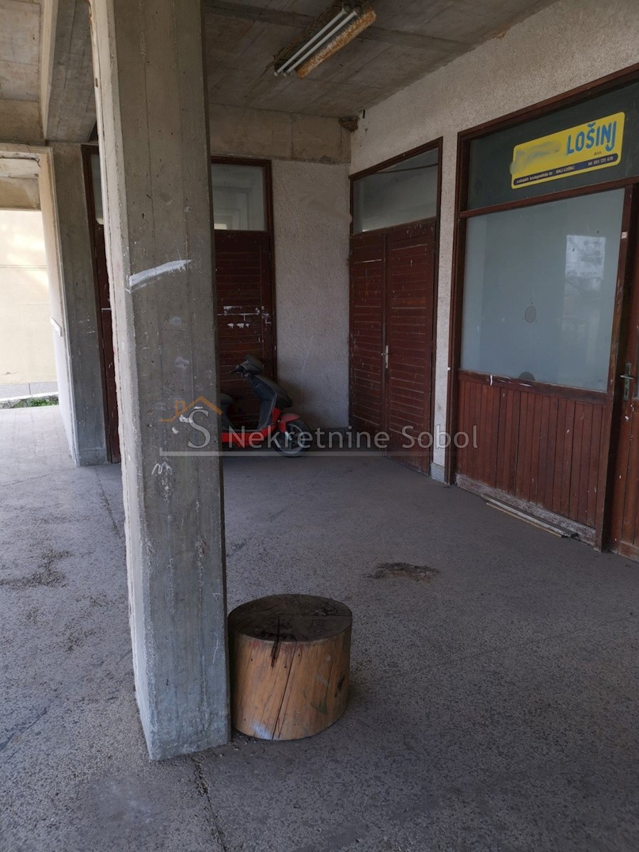 Business premises For rent - PRIMORSKO-GORANSKA MALI LOŠINJ