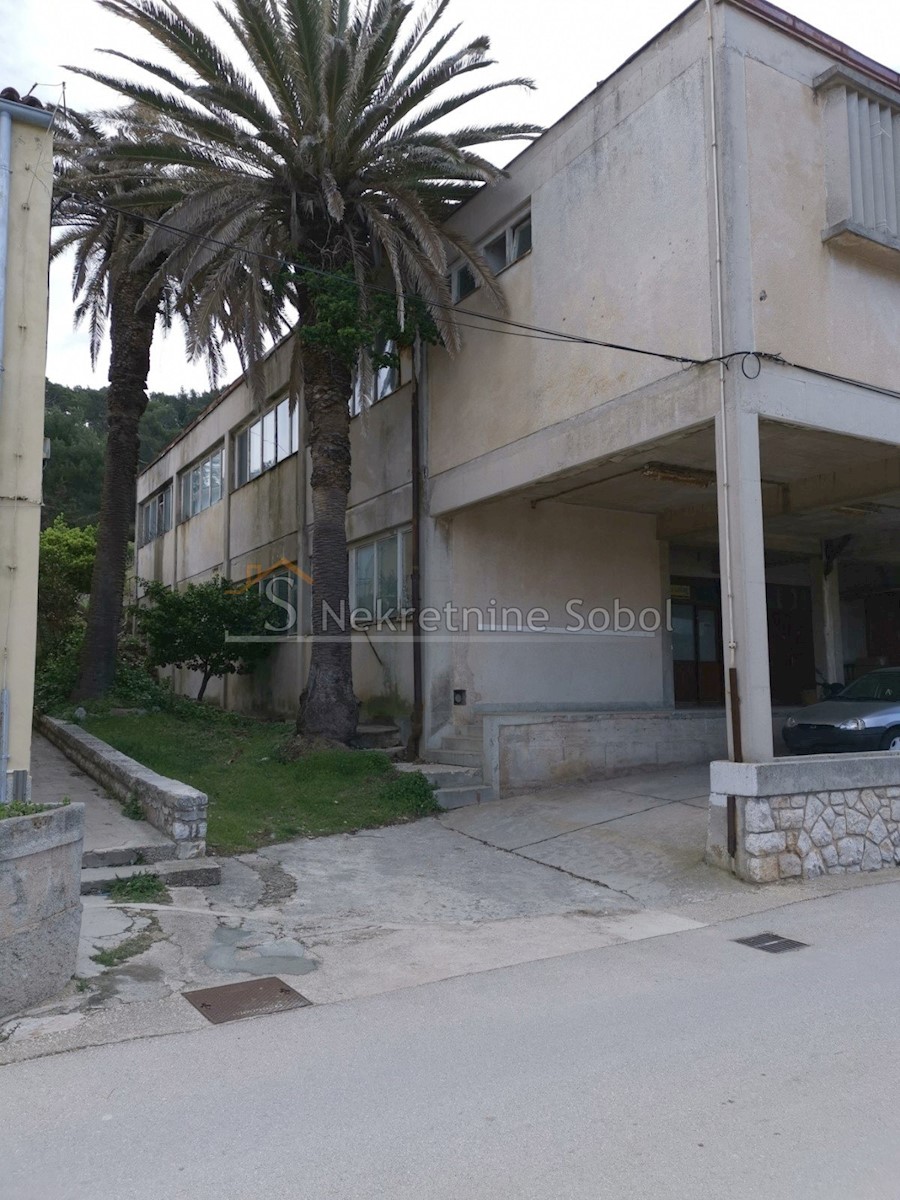 Business premises For rent - PRIMORSKO-GORANSKA MALI LOŠINJ