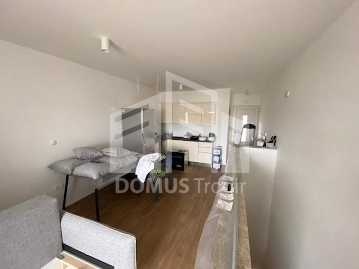 Apartma Na predaj - SPLITSKO-DALMATINSKA  ČIOVO 