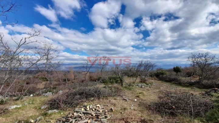 Land for sale 4250 m² – Vrbnik