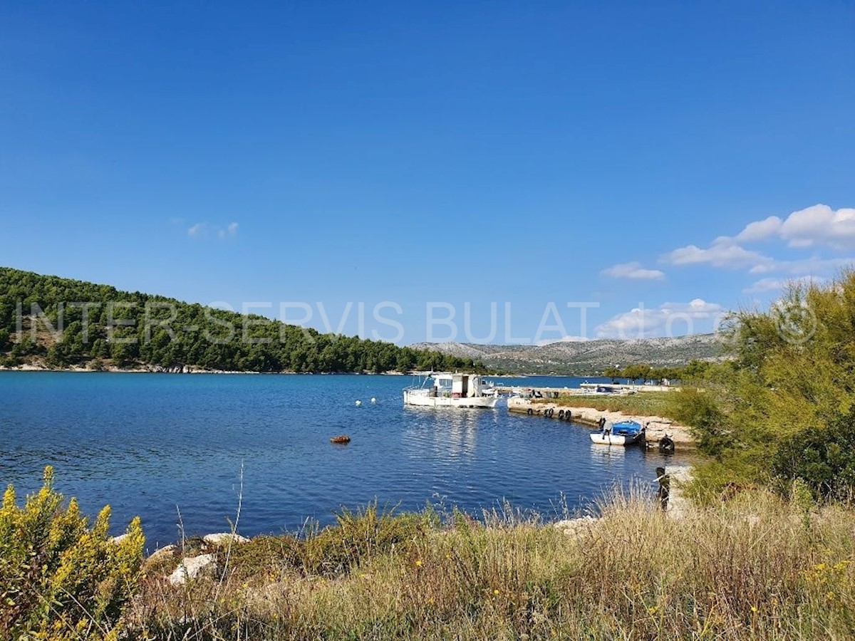 Zemljište Na prodaju - ŠIBENSKO-KNINSKA  ŠIBENIK 