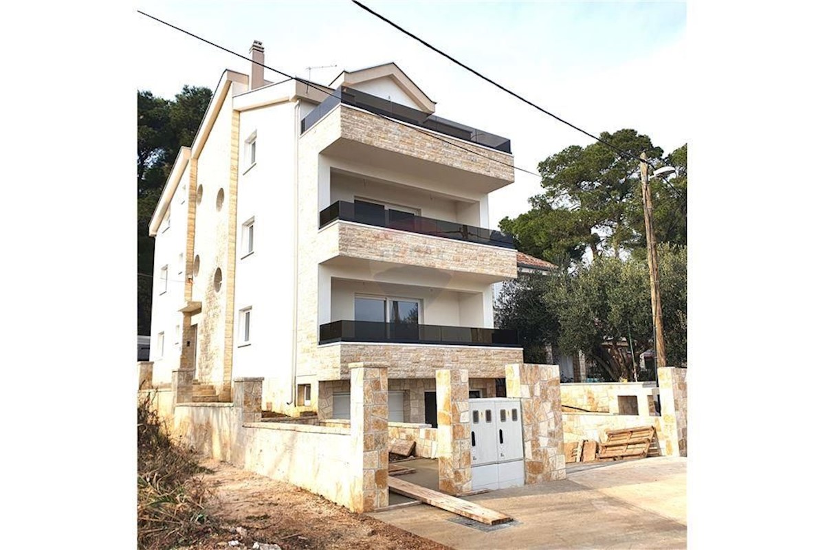 Flat For sale - ZADARSKA  PAŠMAN 