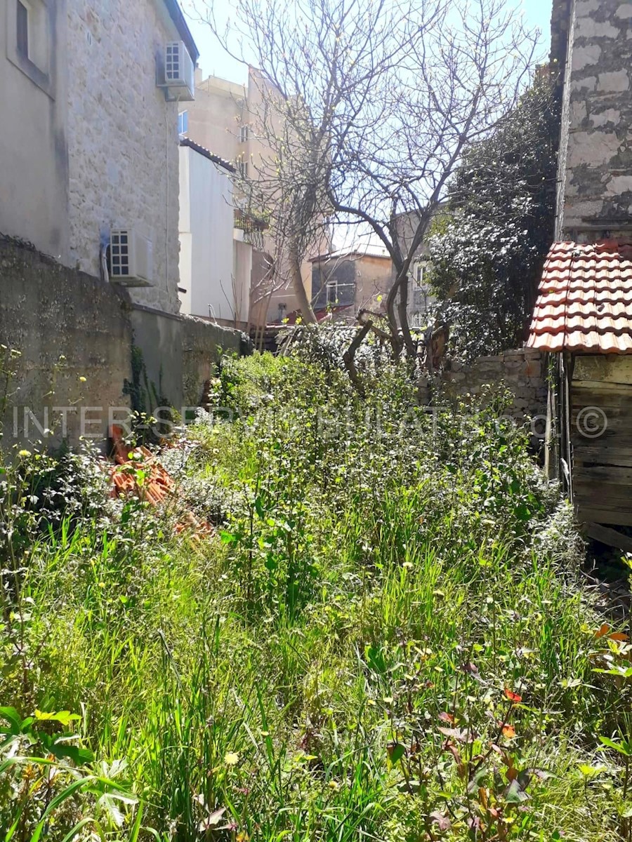 Kuća Na prodaju - ŠIBENSKO-KNINSKA  ŠIBENIK 