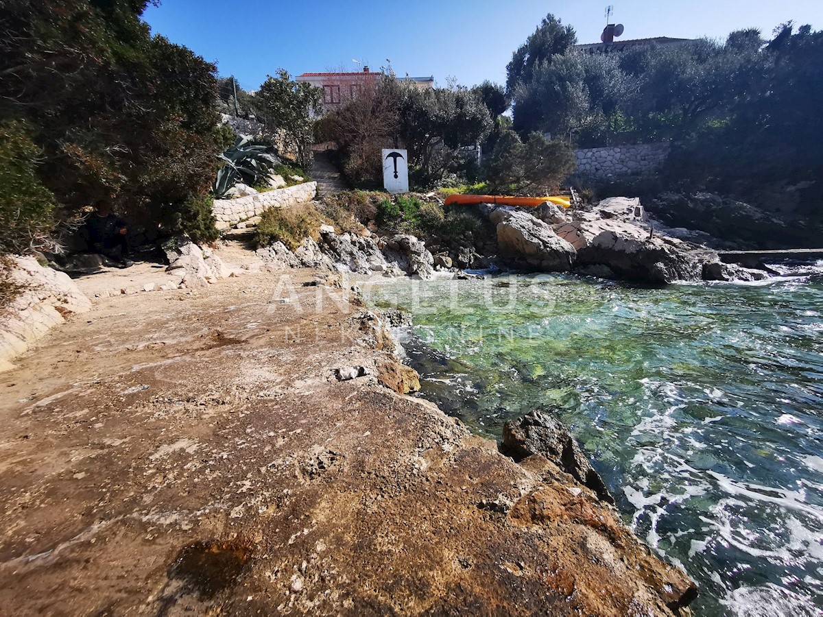 Dom Na predaj - SPLITSKO-DALMATINSKA ŠOLTA