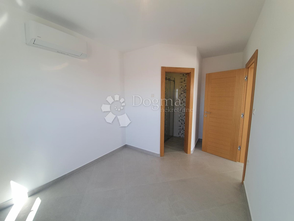 Flat For sale - ŠIBENSKO-KNINSKA  PRIMOŠTEN 