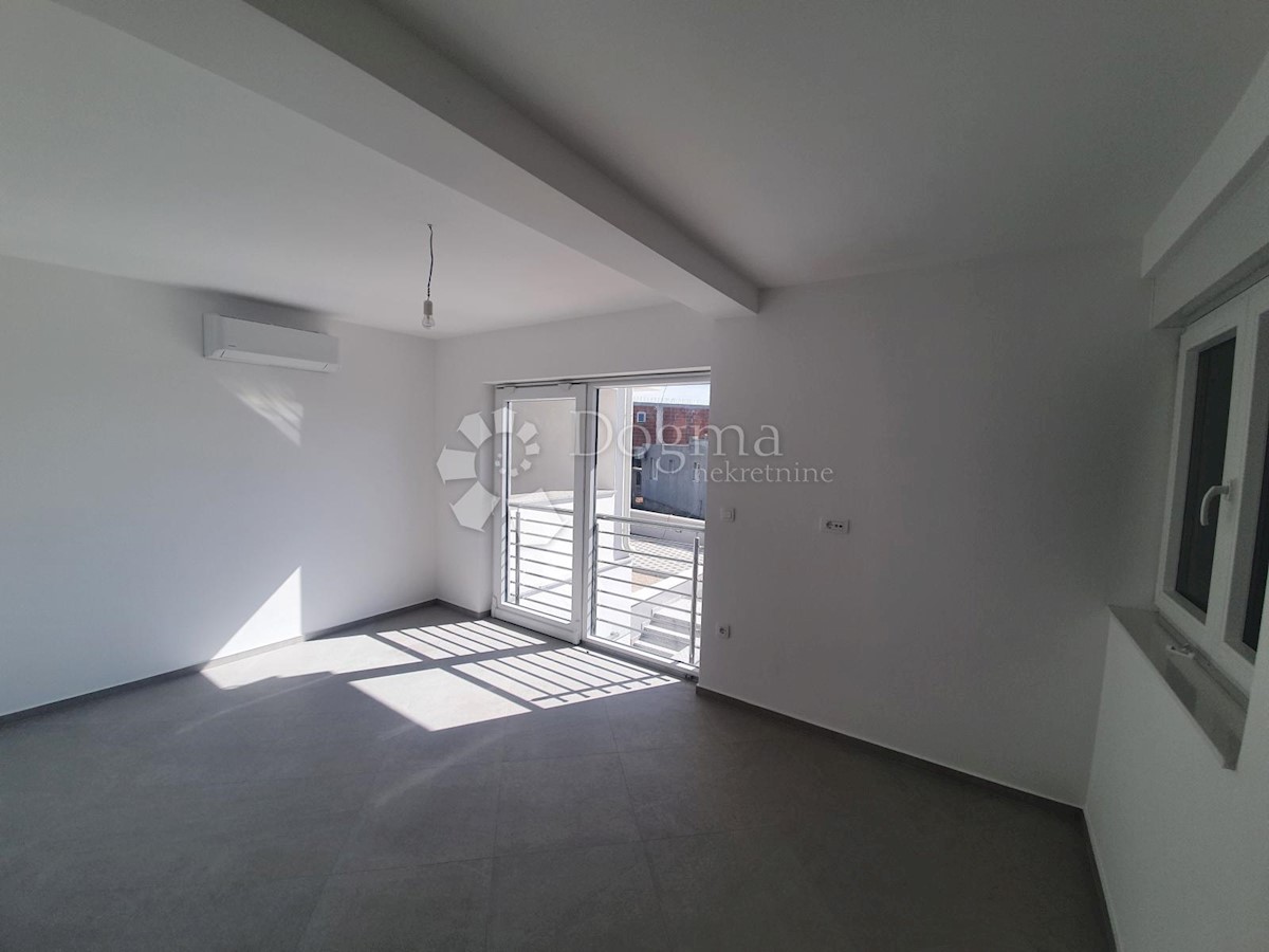 Flat For sale - ŠIBENSKO-KNINSKA  PRIMOŠTEN 