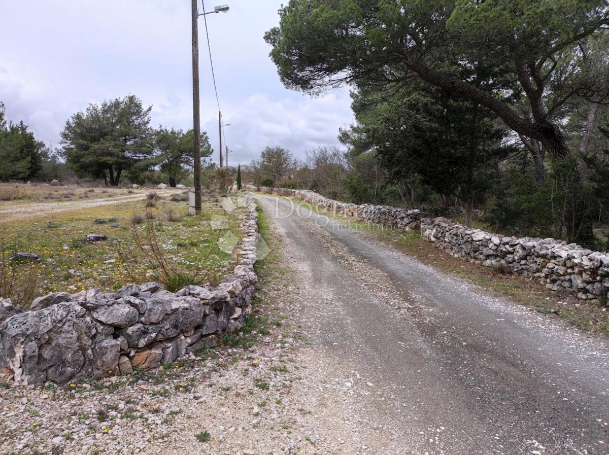 Terreno In vendita - ŠIBENSKO-KNINSKA  ŠIBENIK 