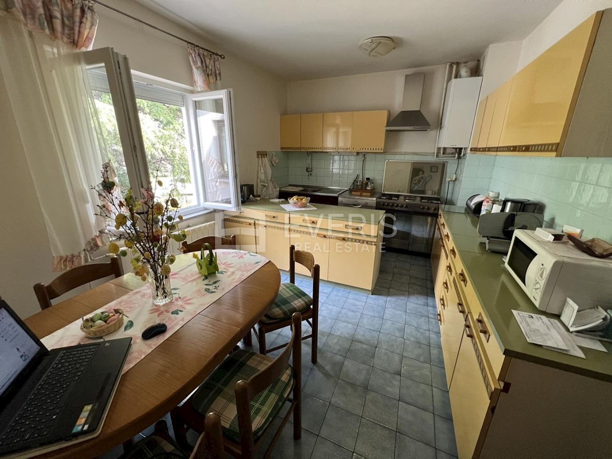 Apartmán Na predaj - PRIMORSKO-GORANSKA  MATULJI 