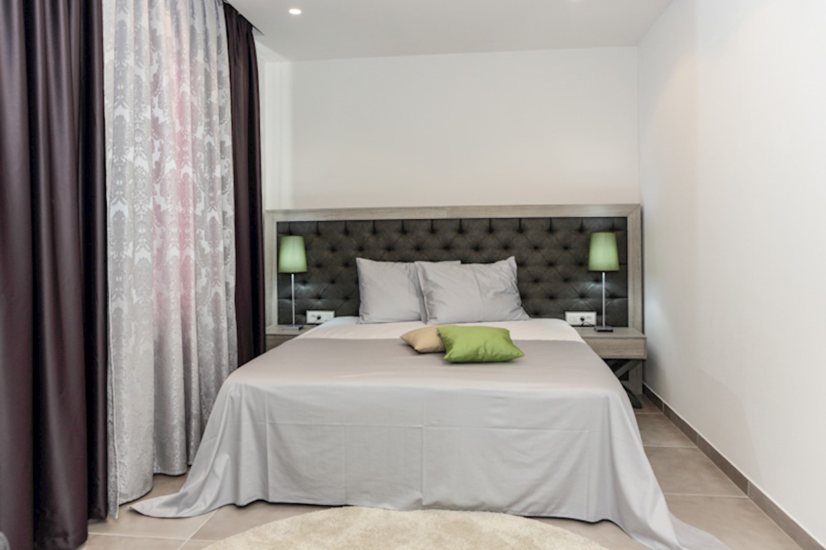 Haus Zu verkaufen - SPLITSKO-DALMATINSKA  ČIOVO 