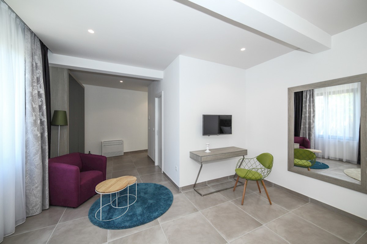 Haus Zu verkaufen - SPLITSKO-DALMATINSKA  ČIOVO 