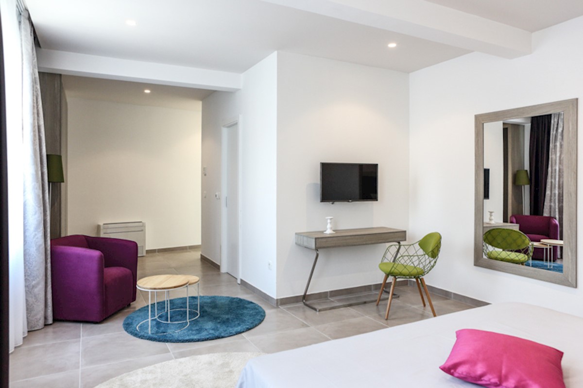 Haus Zu verkaufen - SPLITSKO-DALMATINSKA  ČIOVO 