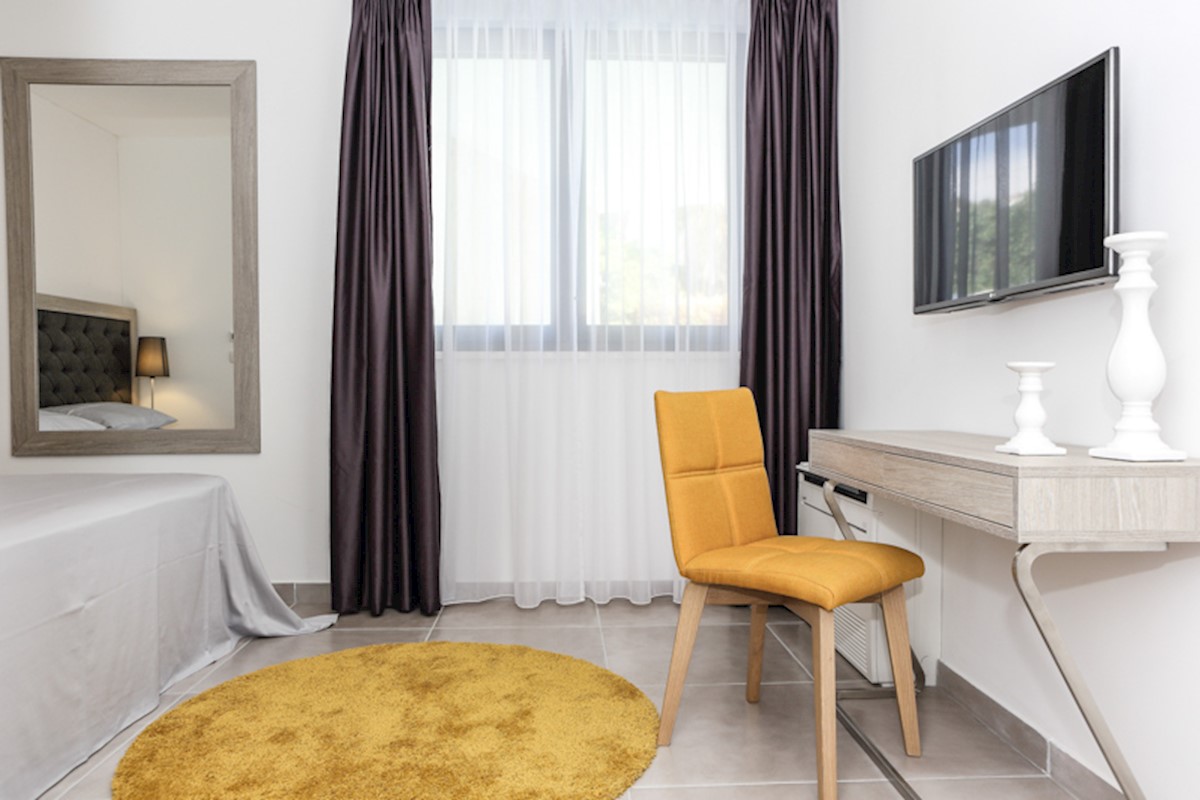 Haus Zu verkaufen - SPLITSKO-DALMATINSKA  ČIOVO 