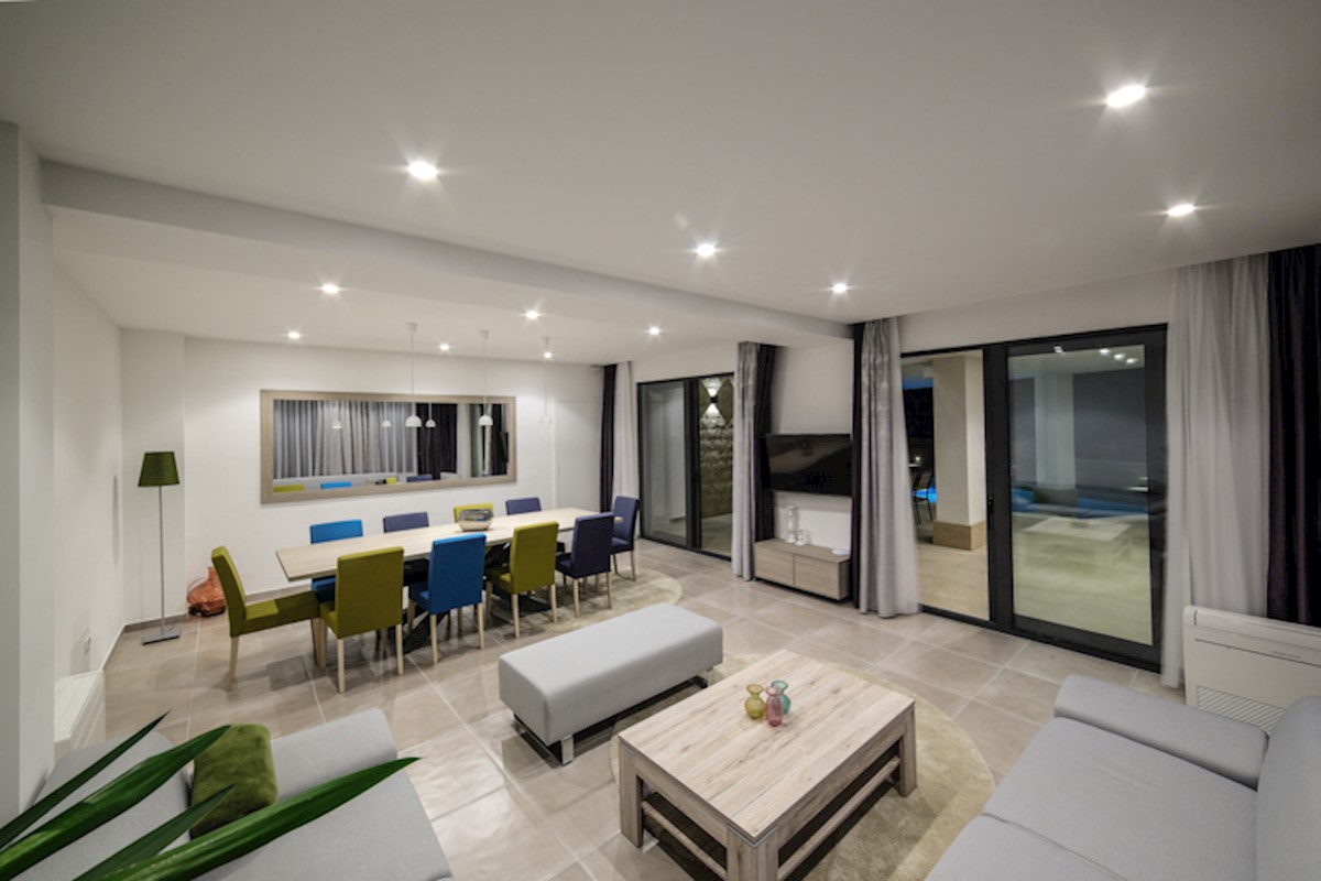 Haus Zu verkaufen - SPLITSKO-DALMATINSKA  ČIOVO 