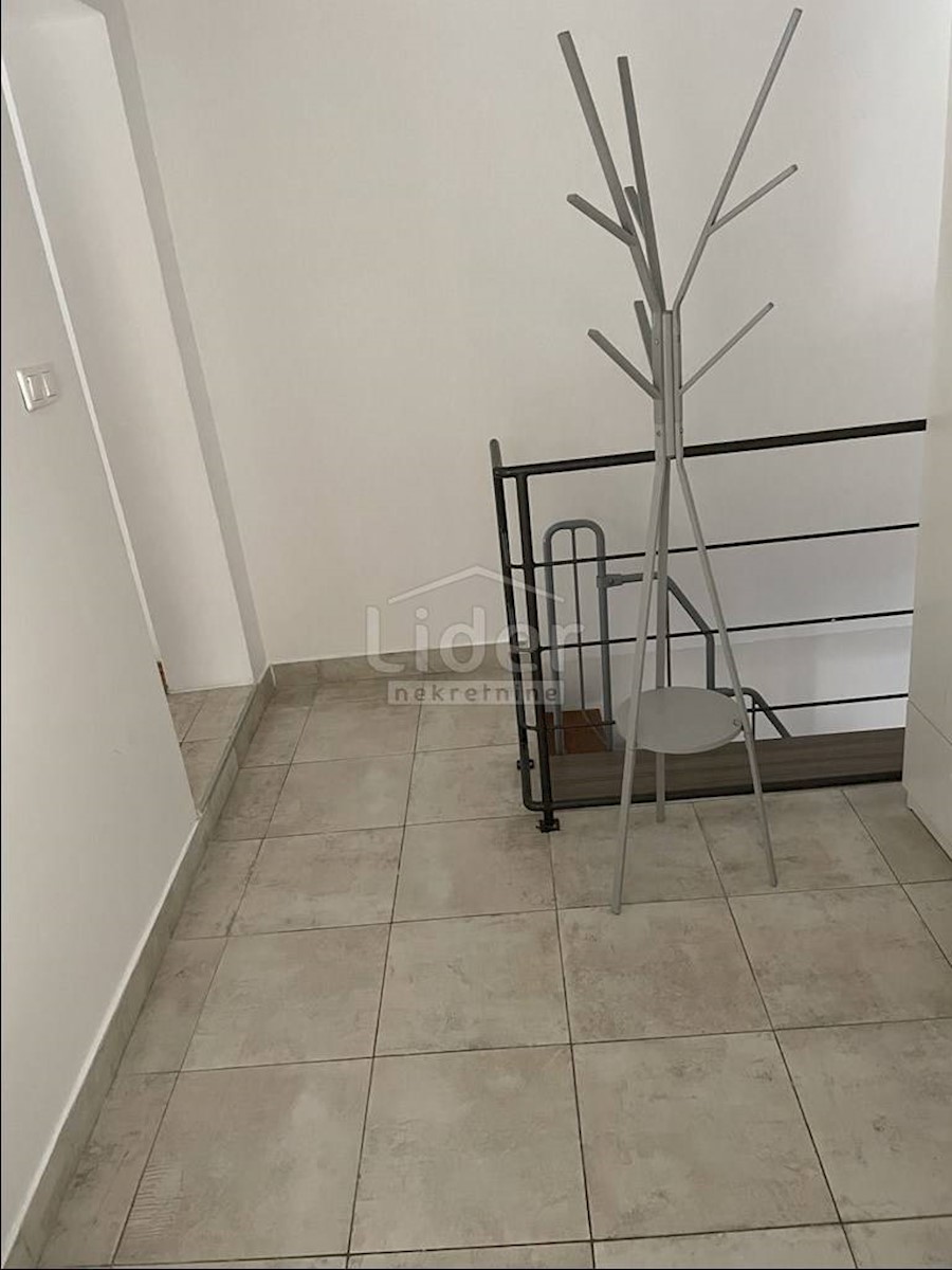 Apartmán Na predaj - PRIMORSKO-GORANSKA  NOVI VINODOLSKI 