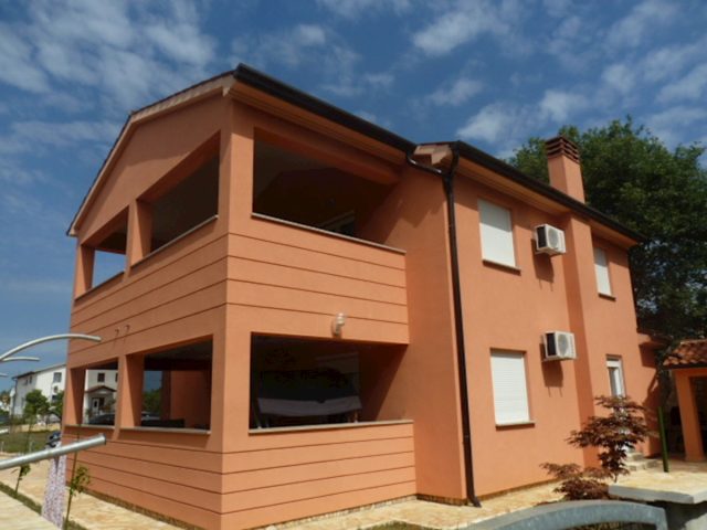 Hiša na predaj 180 m² – Valbandon