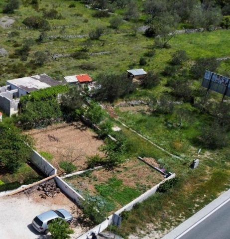 Pozemok na predaj 1600 m² – Makarska