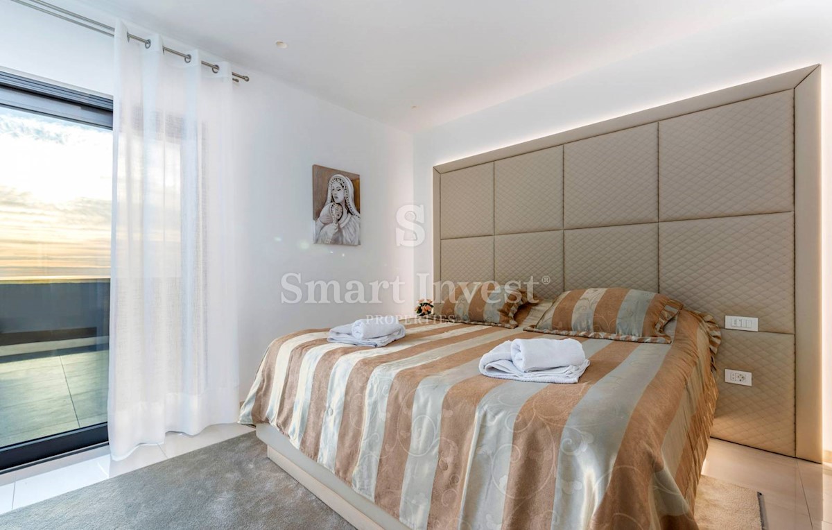Haus Zu verkaufen - ISTARSKA  POREČ 