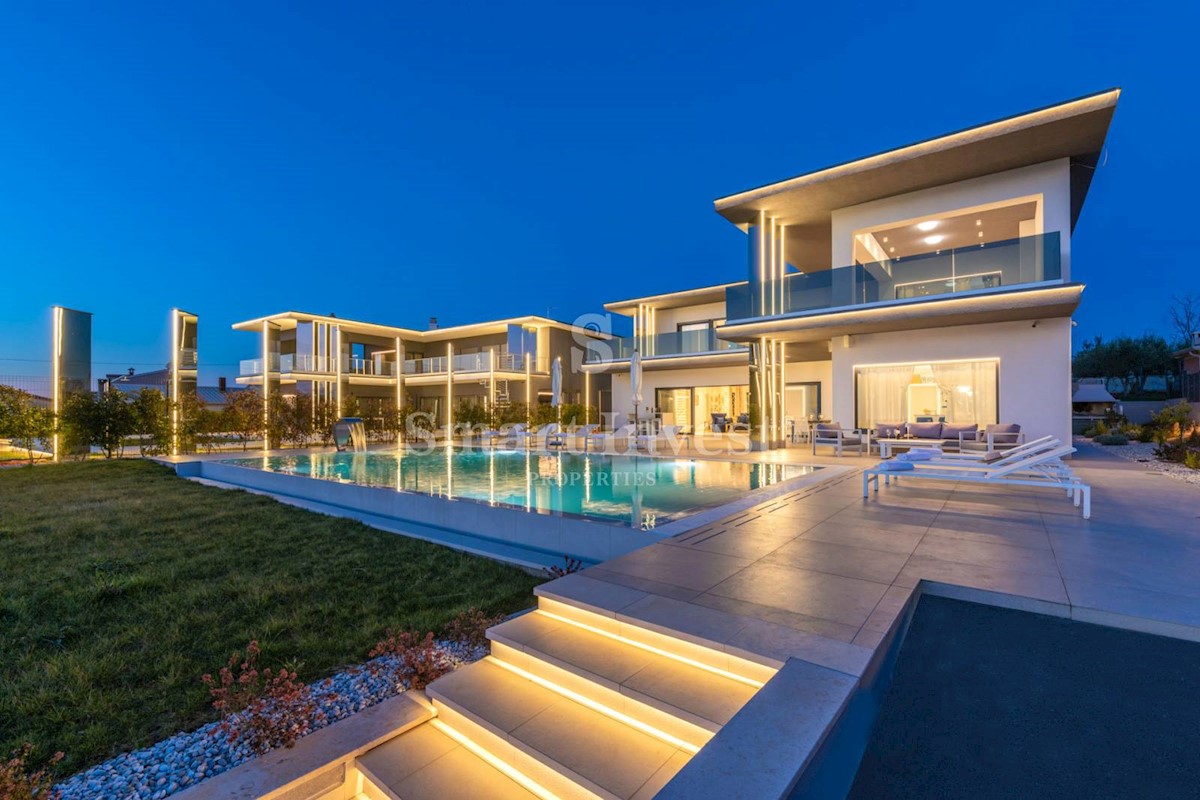 Haus Zu verkaufen - ISTARSKA  POREČ 