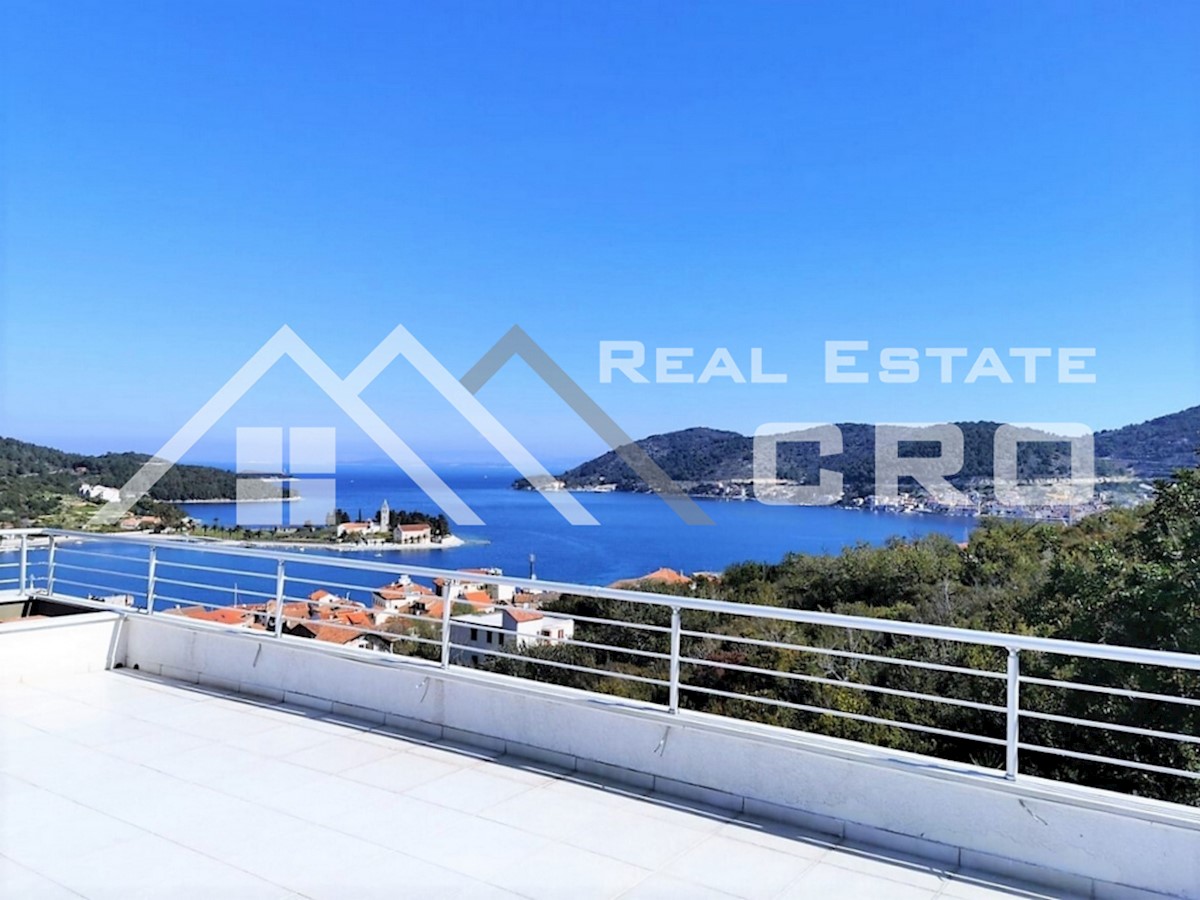 House For sale - SPLITSKO-DALMATINSKA  VIS 