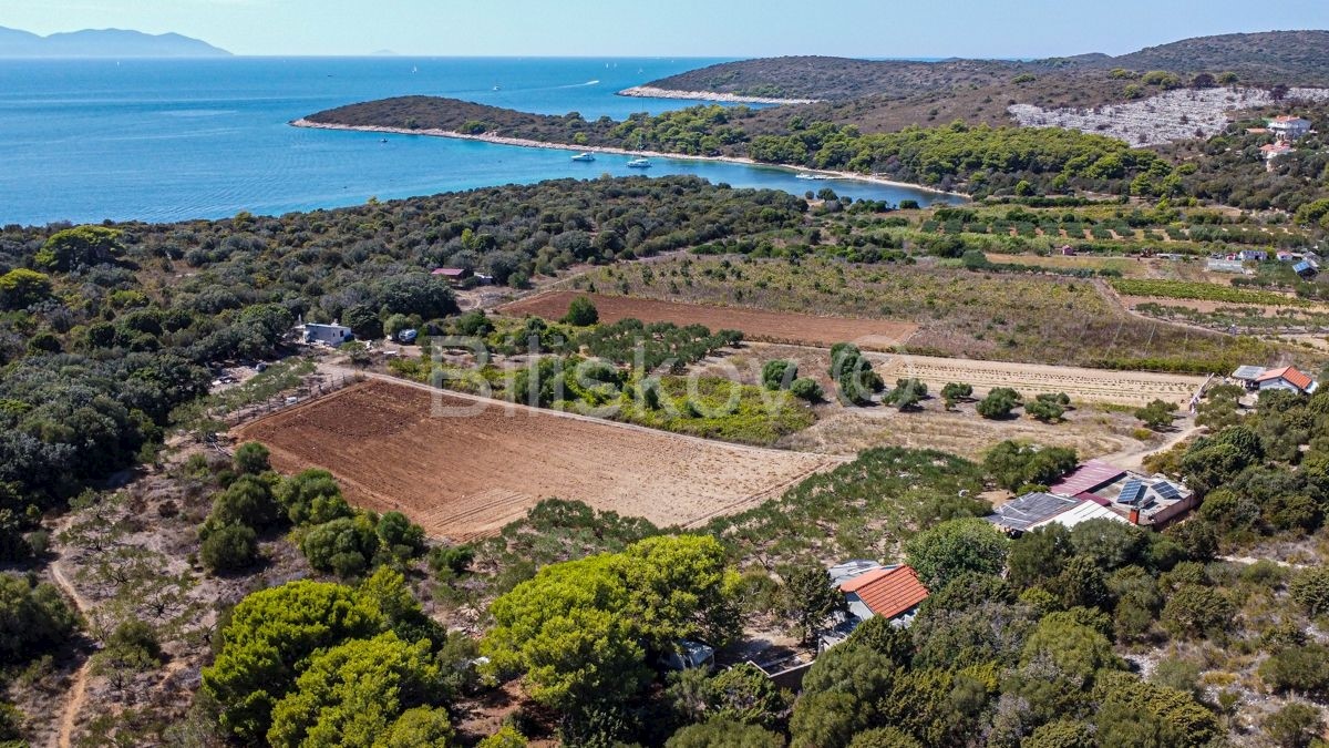 Zemljište Na prodaju - SPLITSKO-DALMATINSKA  HVAR 