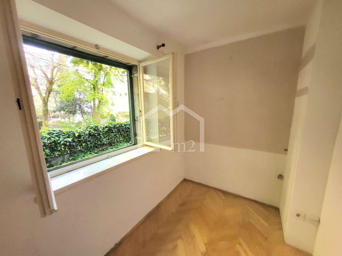 Apartment Zu verkaufen - SPLITSKO-DALMATINSKA  SPLIT 