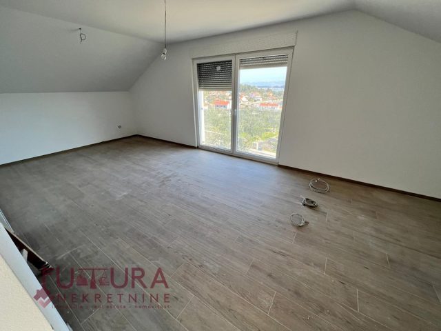 Appartement à vendre 82 m² – Ždrelac