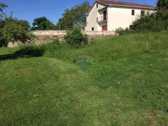 Parcela na predaj 1504 m² – Novaki Motovunski