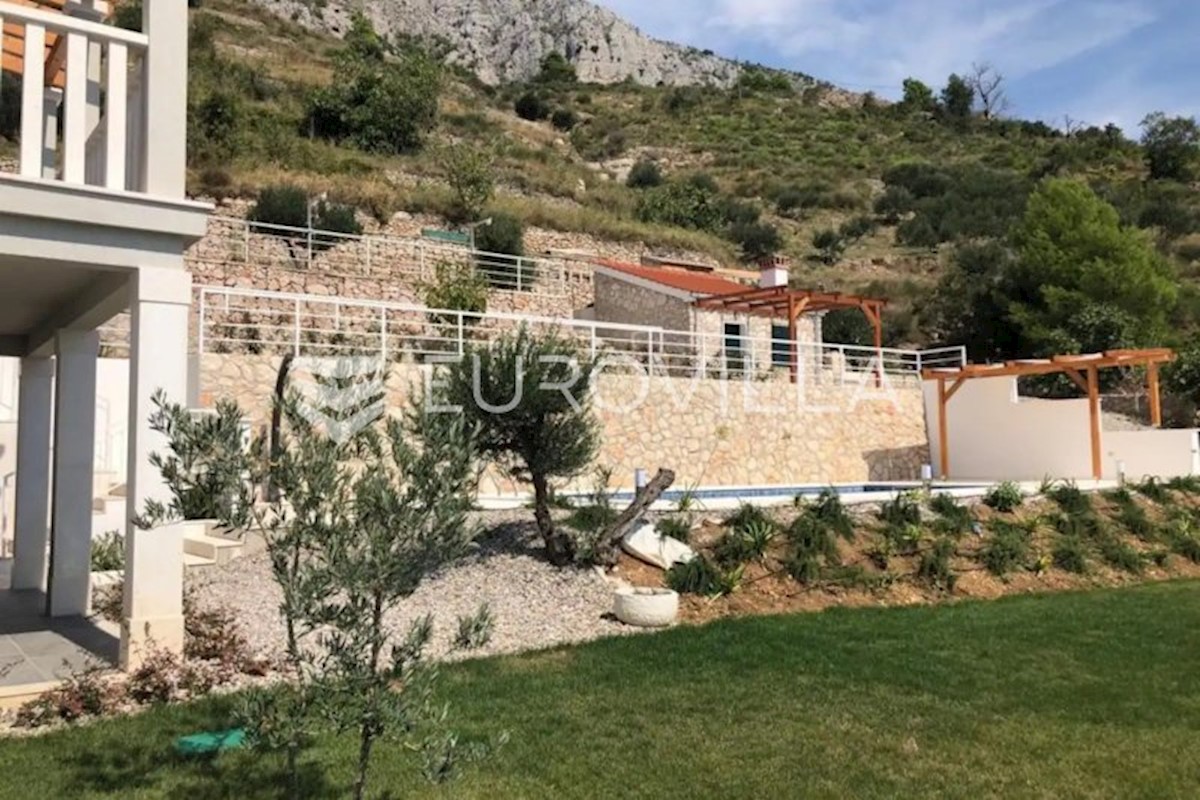 House For sale - SPLITSKO-DALMATINSKA  OMIŠ 