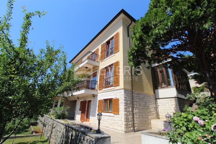 Kuća na prodaju 350 m² – Volosko