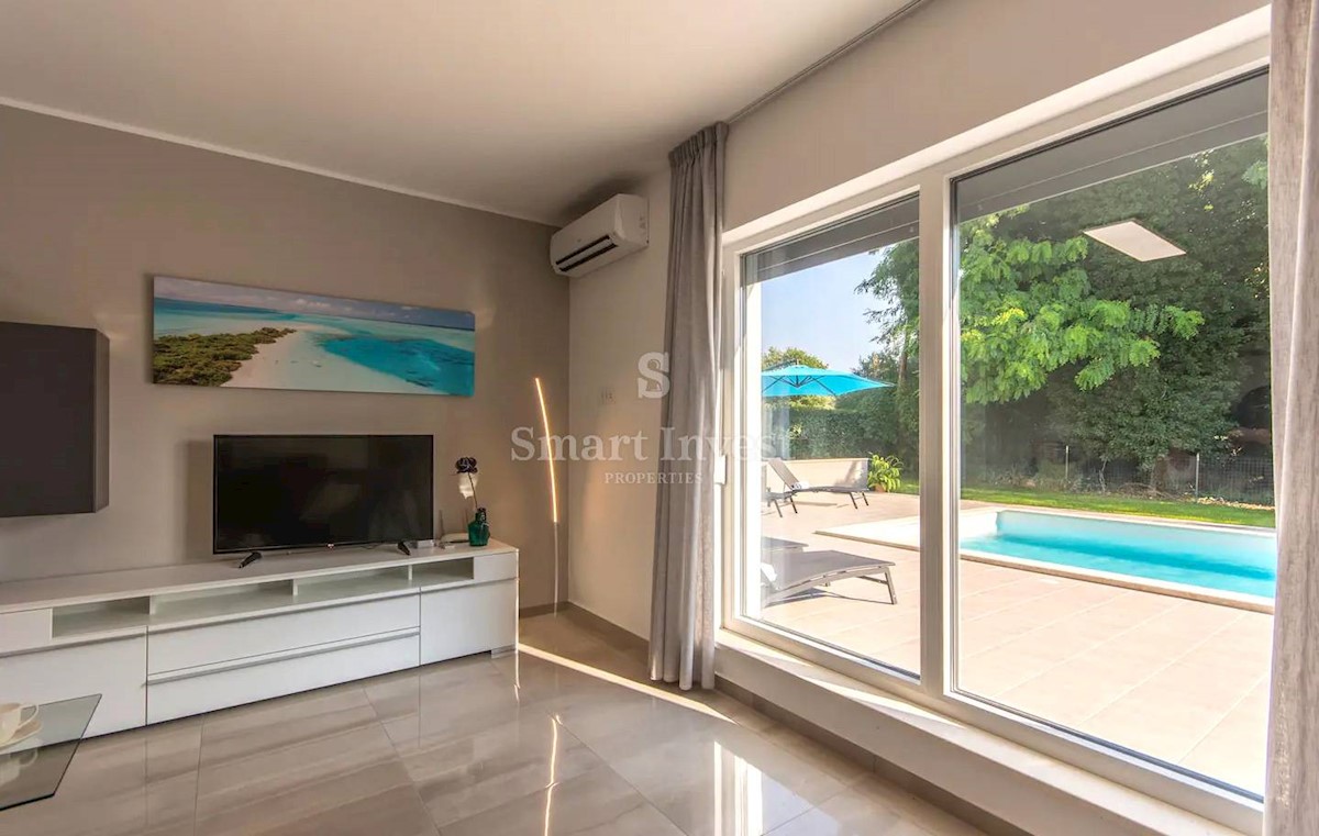 Casa In vendita - ISTARSKA  POREČ 