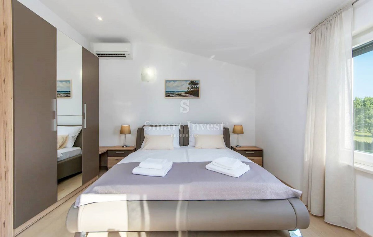 Casa In vendita - ISTARSKA  POREČ 