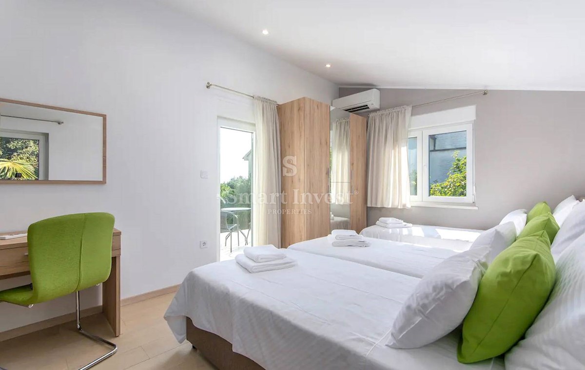 Casa In vendita - ISTARSKA  POREČ 