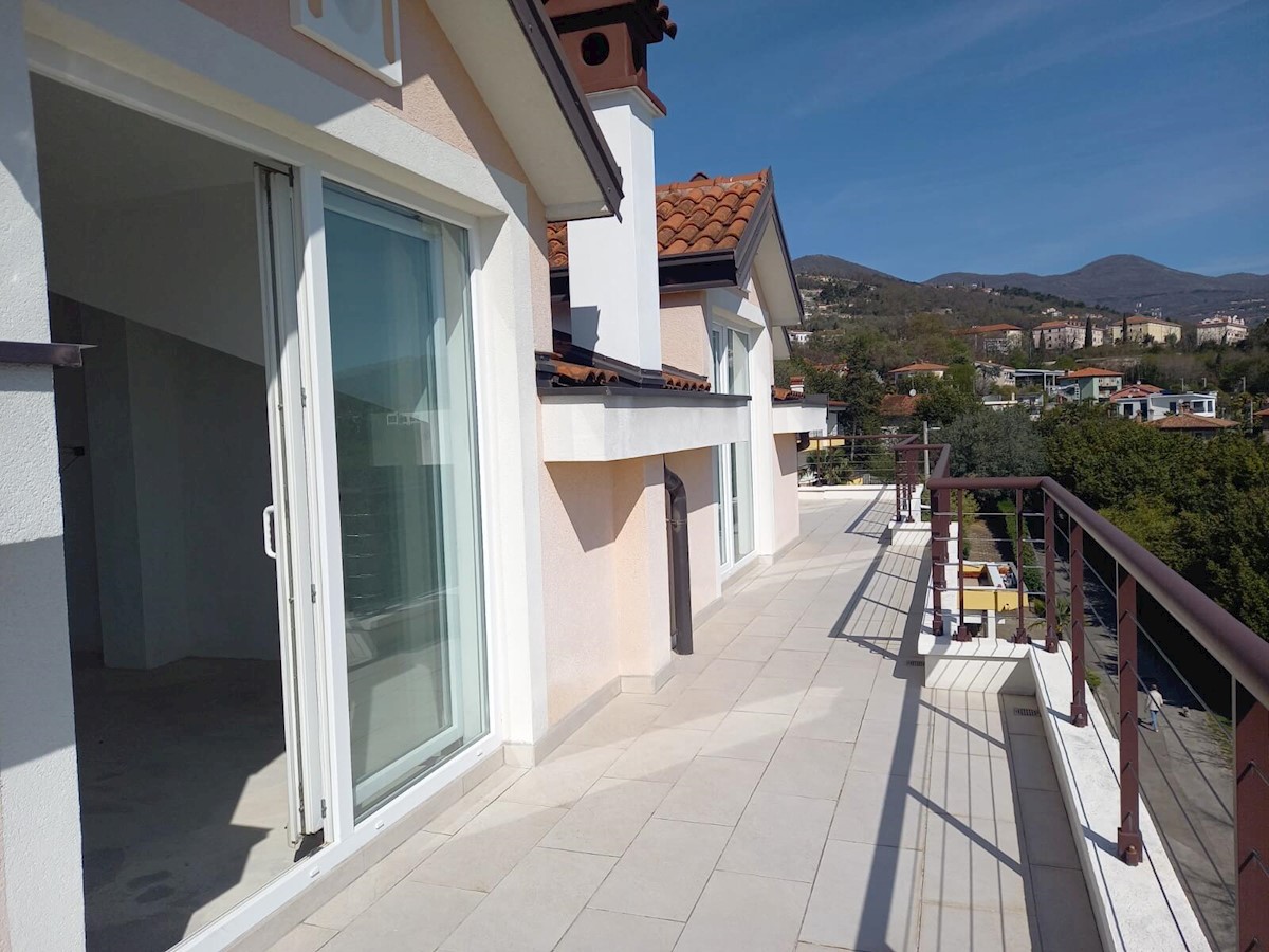 Apartma Na predaj - PRIMORSKO-GORANSKA  OPATIJA 