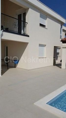 Casa In vendita - Splitsko-dalmatinska šolta - foto 3/10
