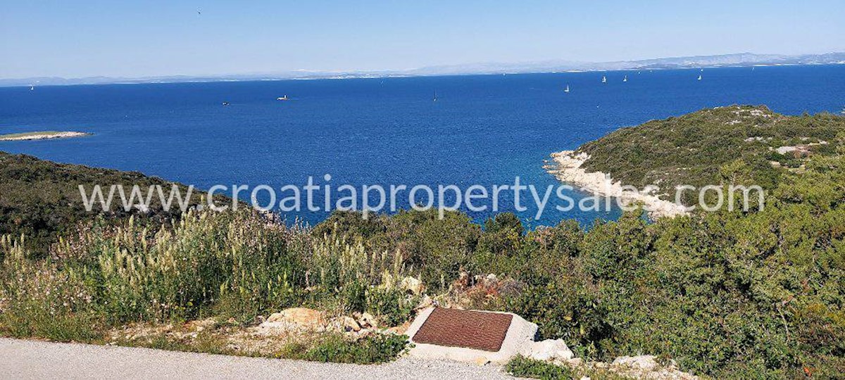 Land For sale - SPLITSKO-DALMATINSKA  VIS 