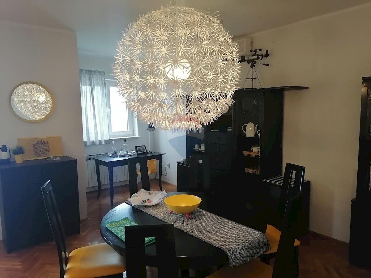 Flat For rent - PRIMORSKO-GORANSKA  KRALJEVICA 