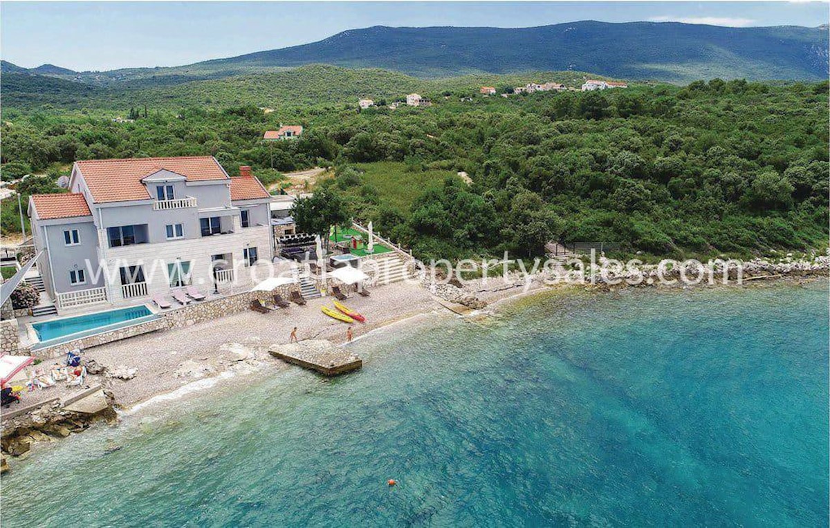 House For sale PELJEŠAC