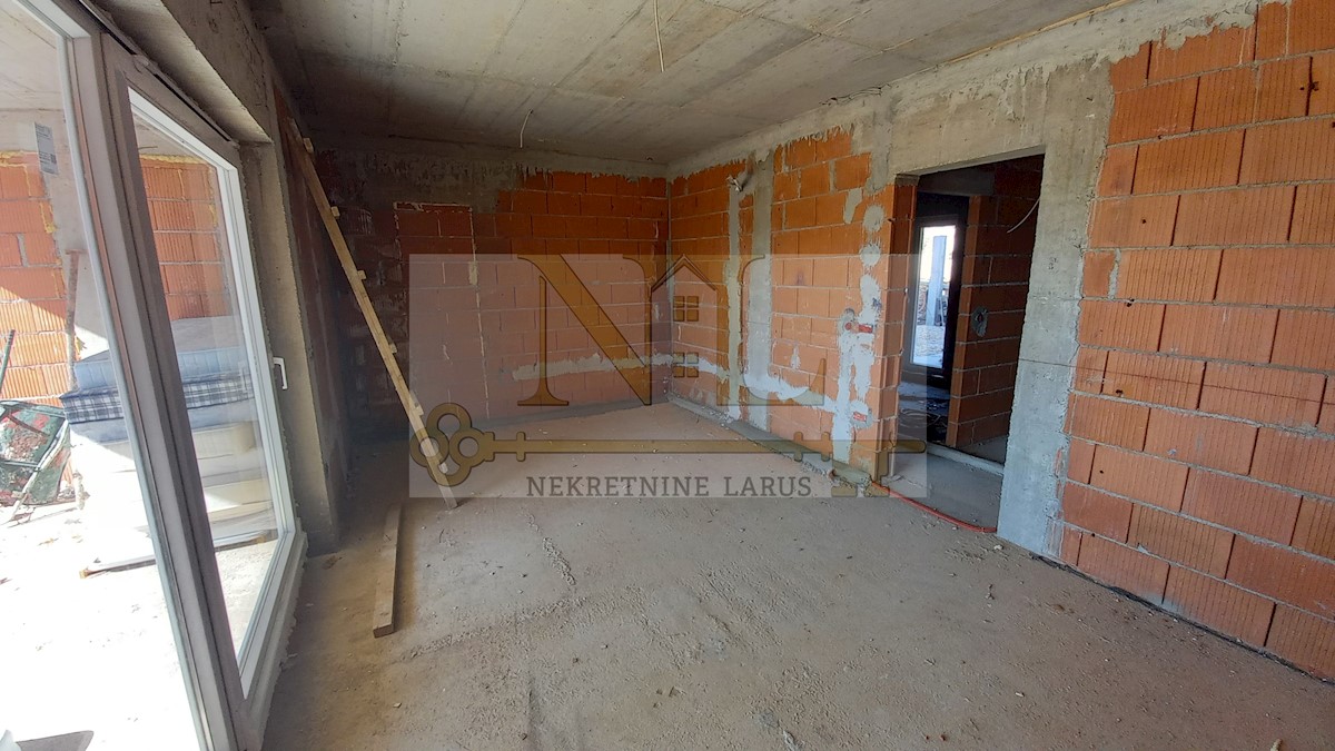 Appartement À vendre - SPLITSKO-DALMATINSKA  Marina