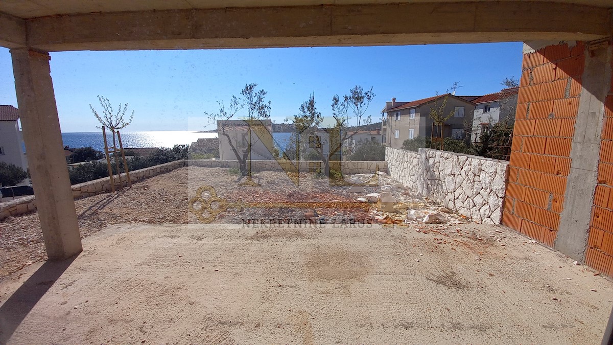 Apartma Na predaj - SPLITSKO-DALMATINSKA  MARINA 
